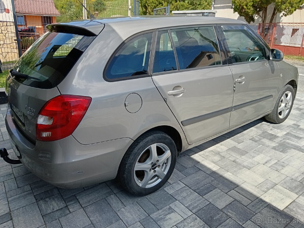Škoda Fabia 2 - 5