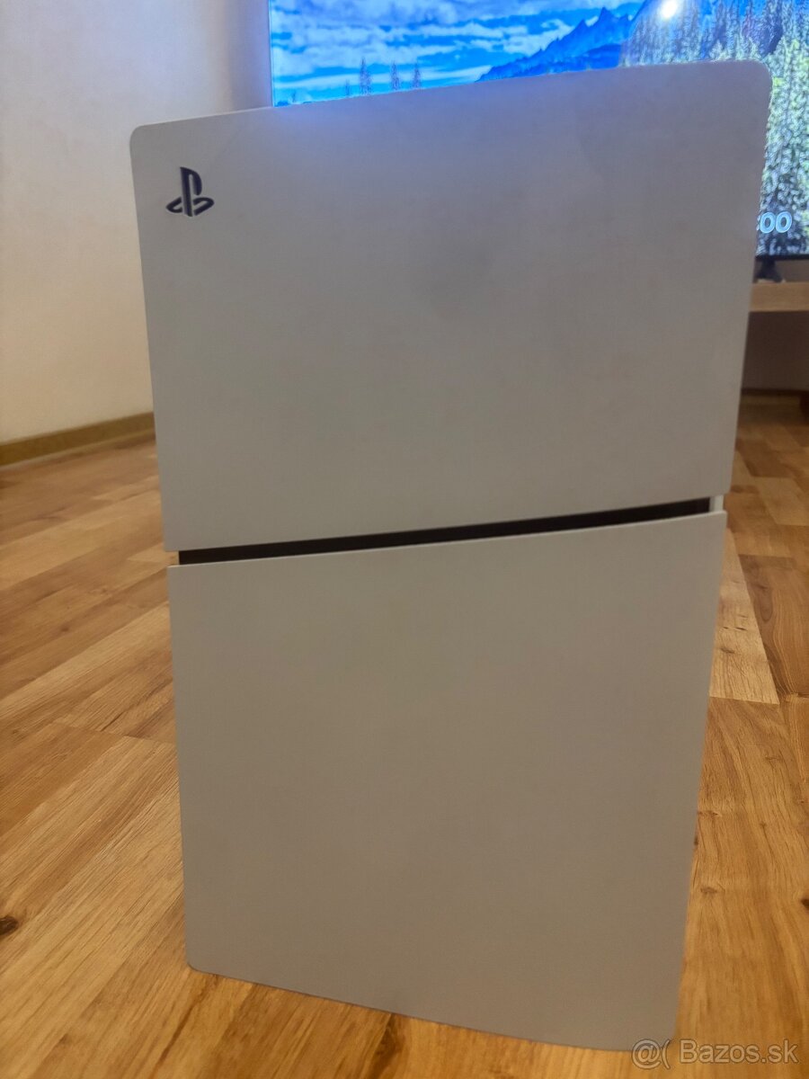 PlayStation 5 Slim - 5