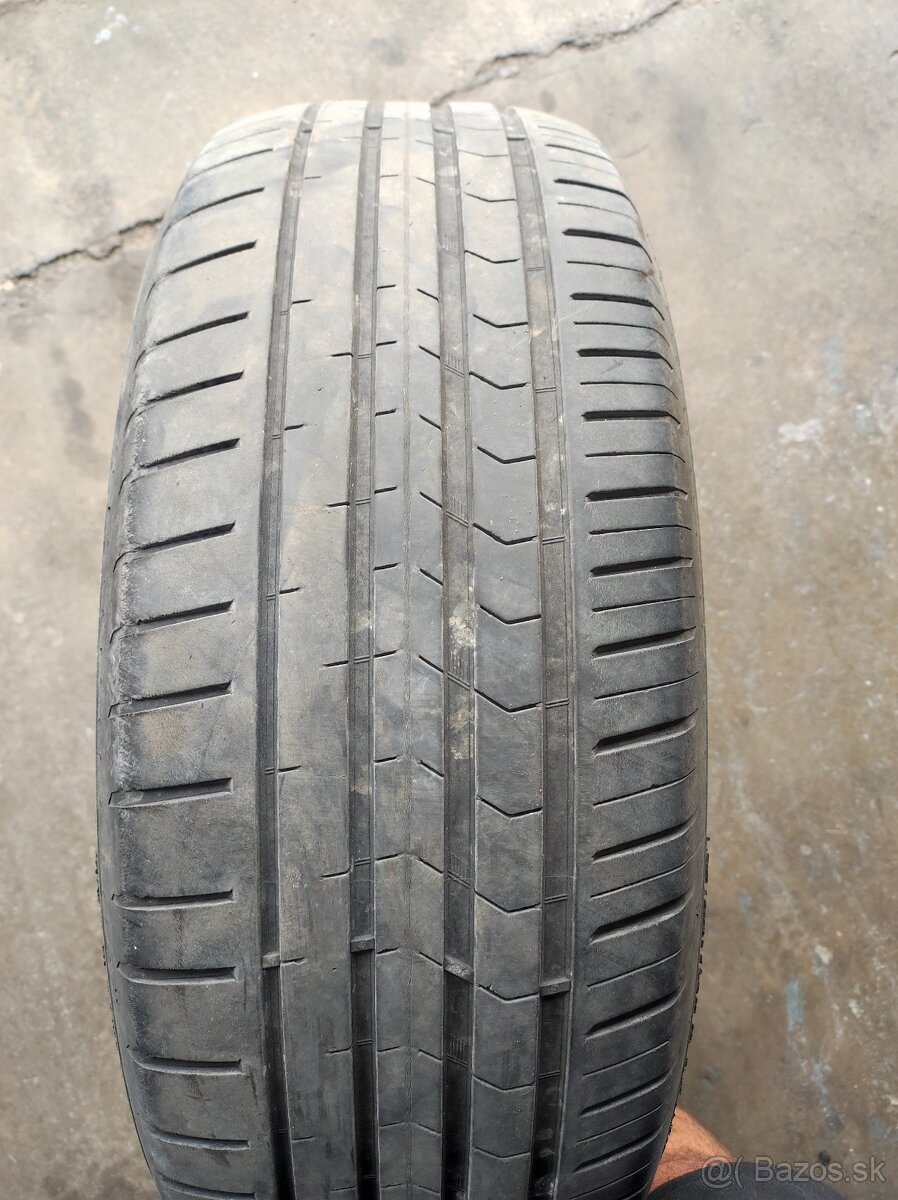 225/60r18 - 5