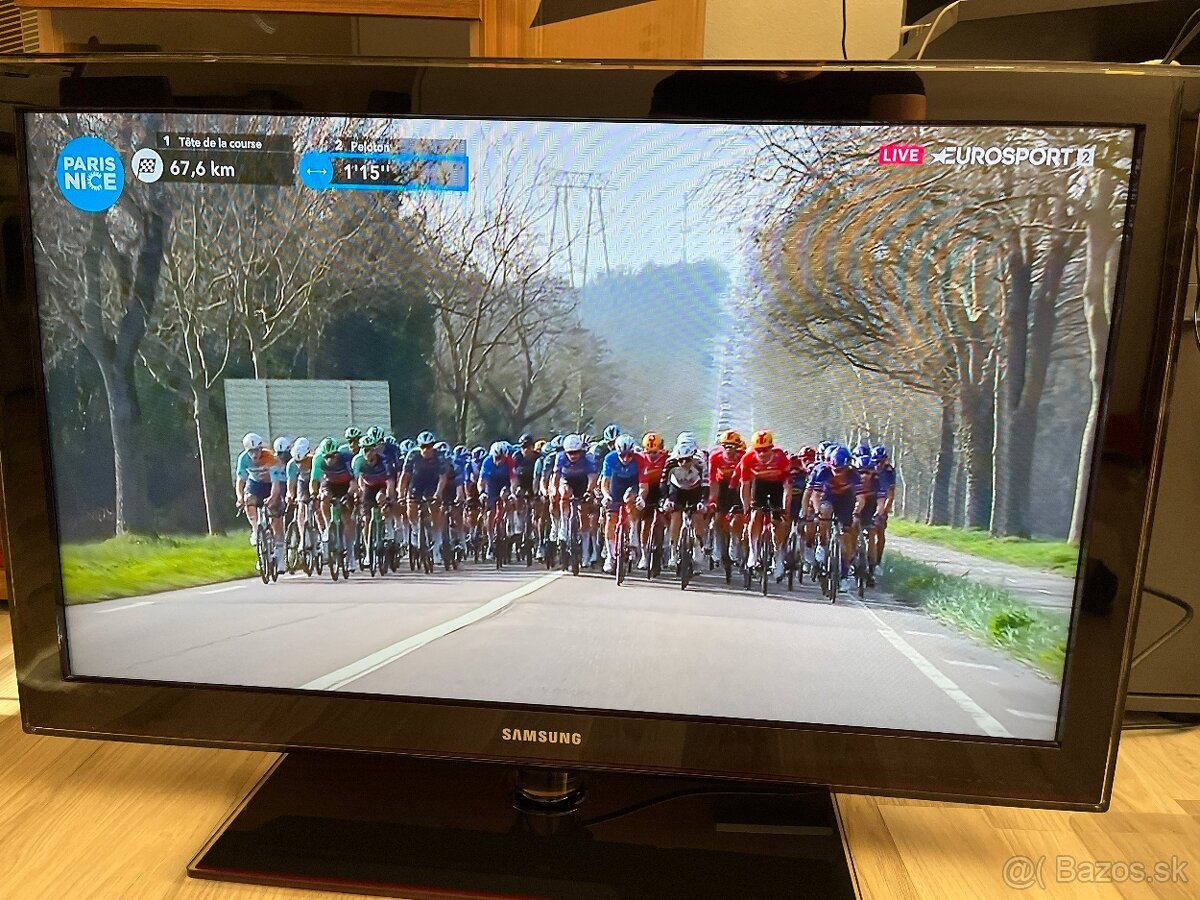 Kvalitný Full HD televízor Samsung (94 cm) - 5