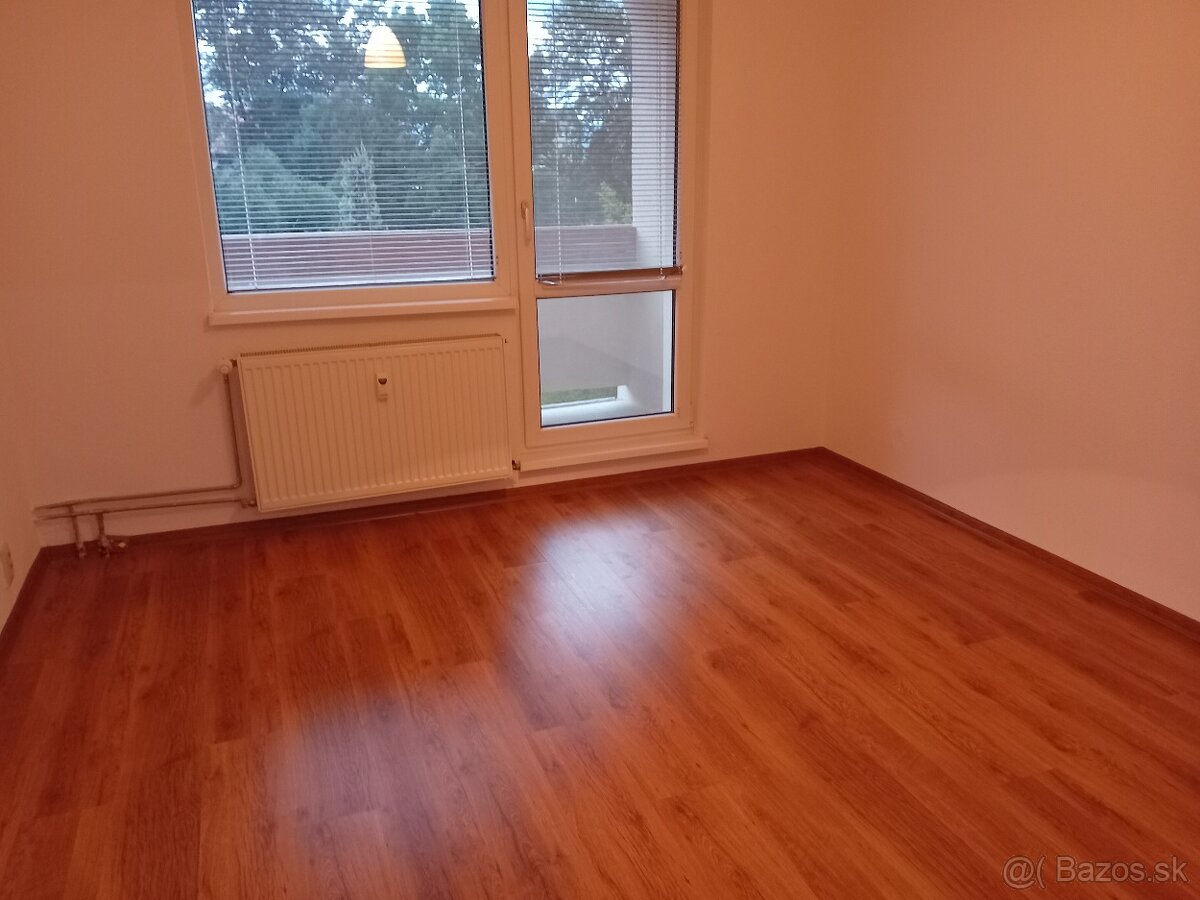 Na predaj pekný prerobený 3 izb.byt v peknom prostredí - 5