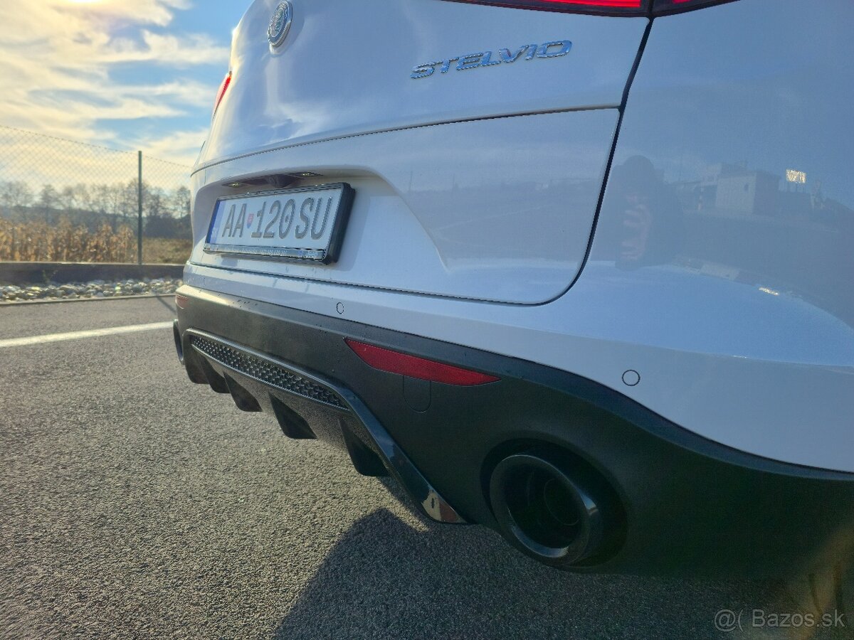 Alfa Romeo Stelvio 2.0 Q4 2022 - 5