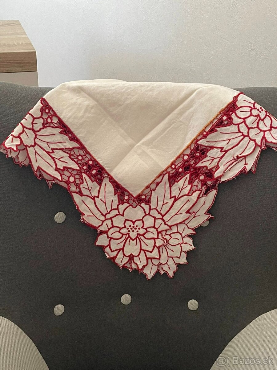 RETRO OBRUS - ručná práca - 5