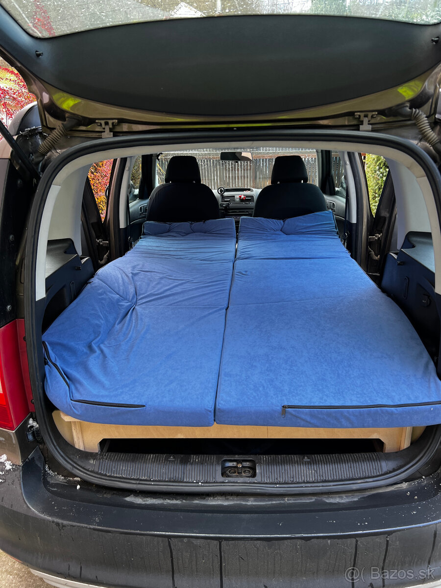 Predám skladaci kempingovy box pre Skoda Yeti - 5