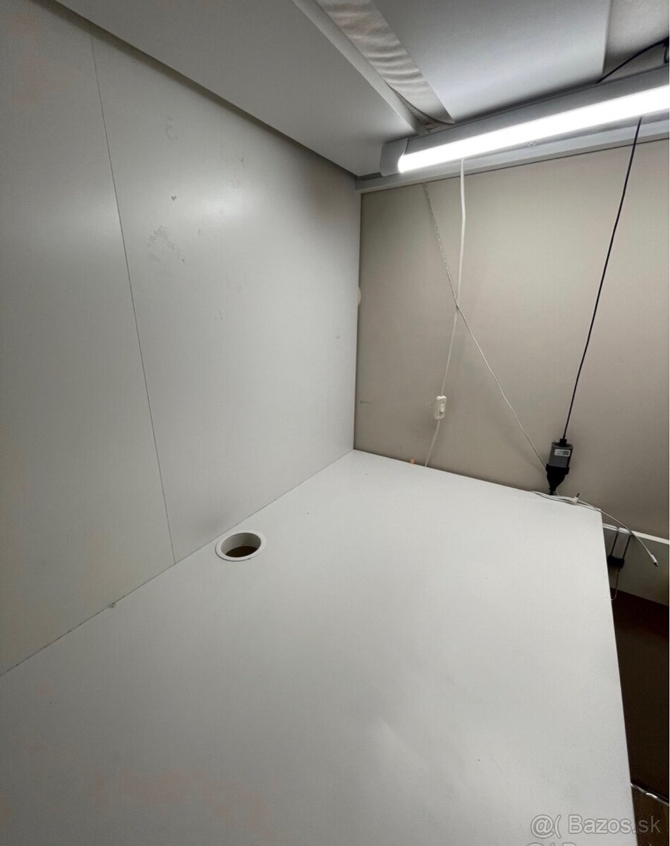 Vysoká detská posteľ so stolom a zásuvkami - 5