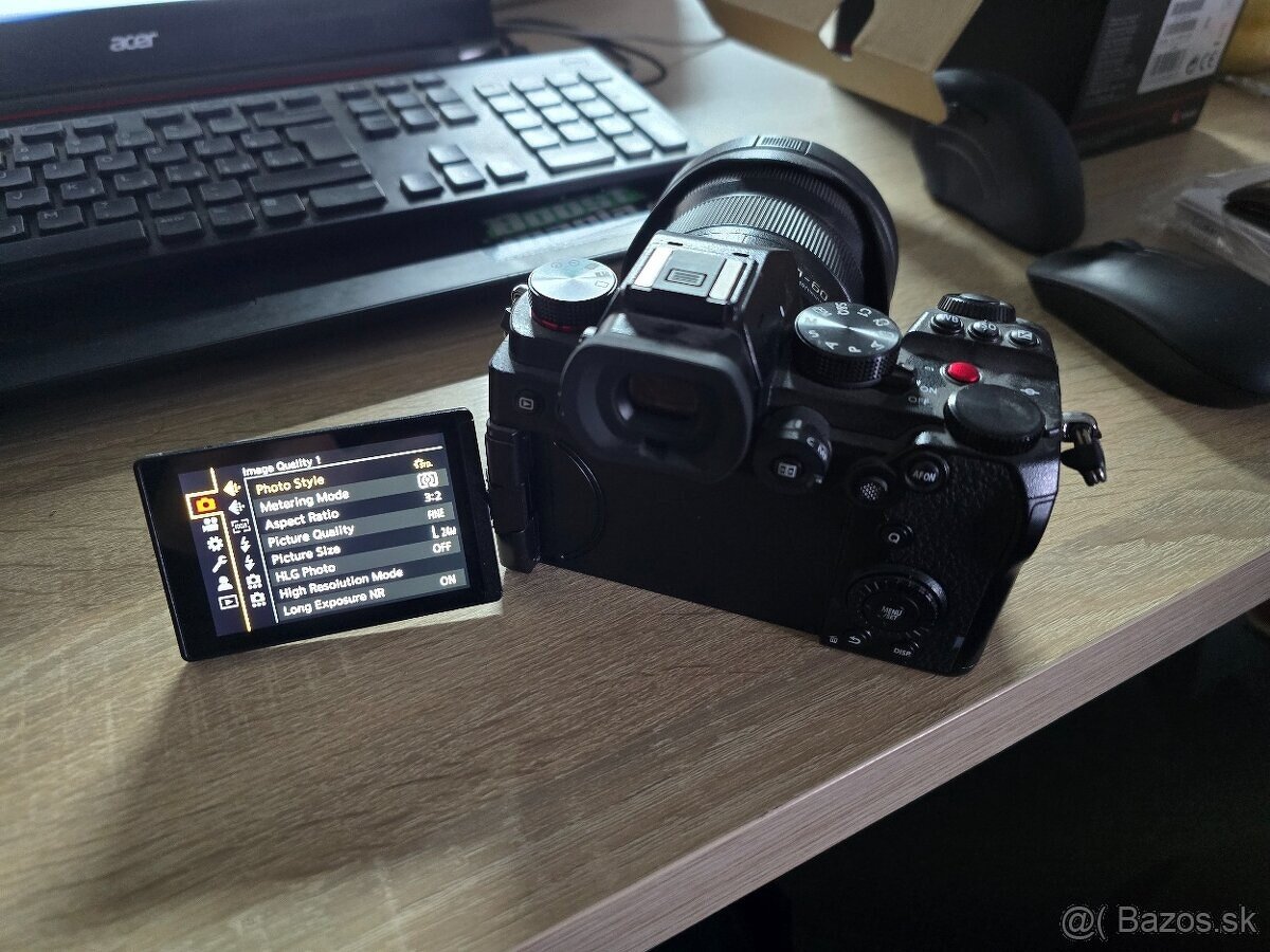 Panasonic Lumix DC-S5 - 5