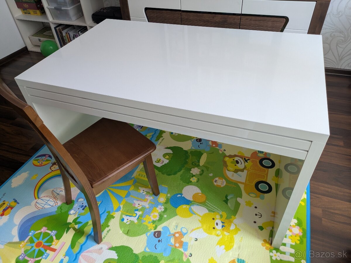 Jedálenský stôl - 5