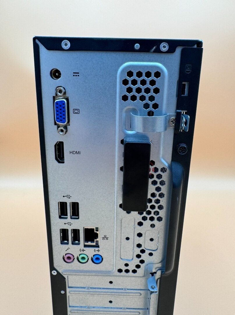 Počítač Acer.Intel Celeron J4005 2x2,00GHz.8gb ram.256SSD - 5