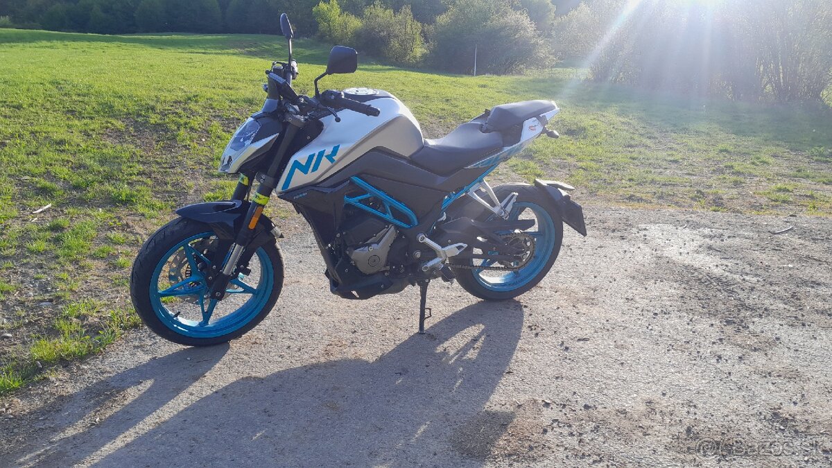 CF moto 300NK - 5
