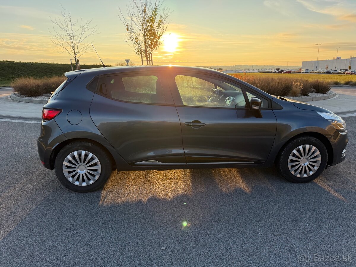 RENAULT CLIO 0.9 TCe LIMITED naj.49tis.km 2017 - 5