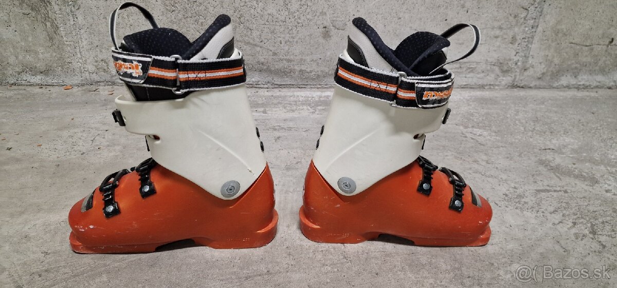 Juniorské lyže ATOMIC a lyžiarky ROSSIGNOL - 5