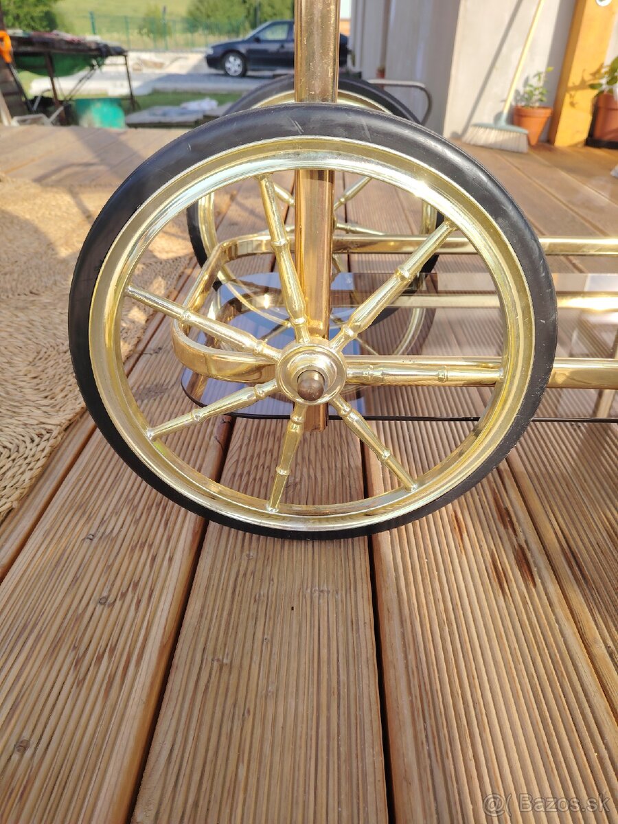 Príručný stolík - 5