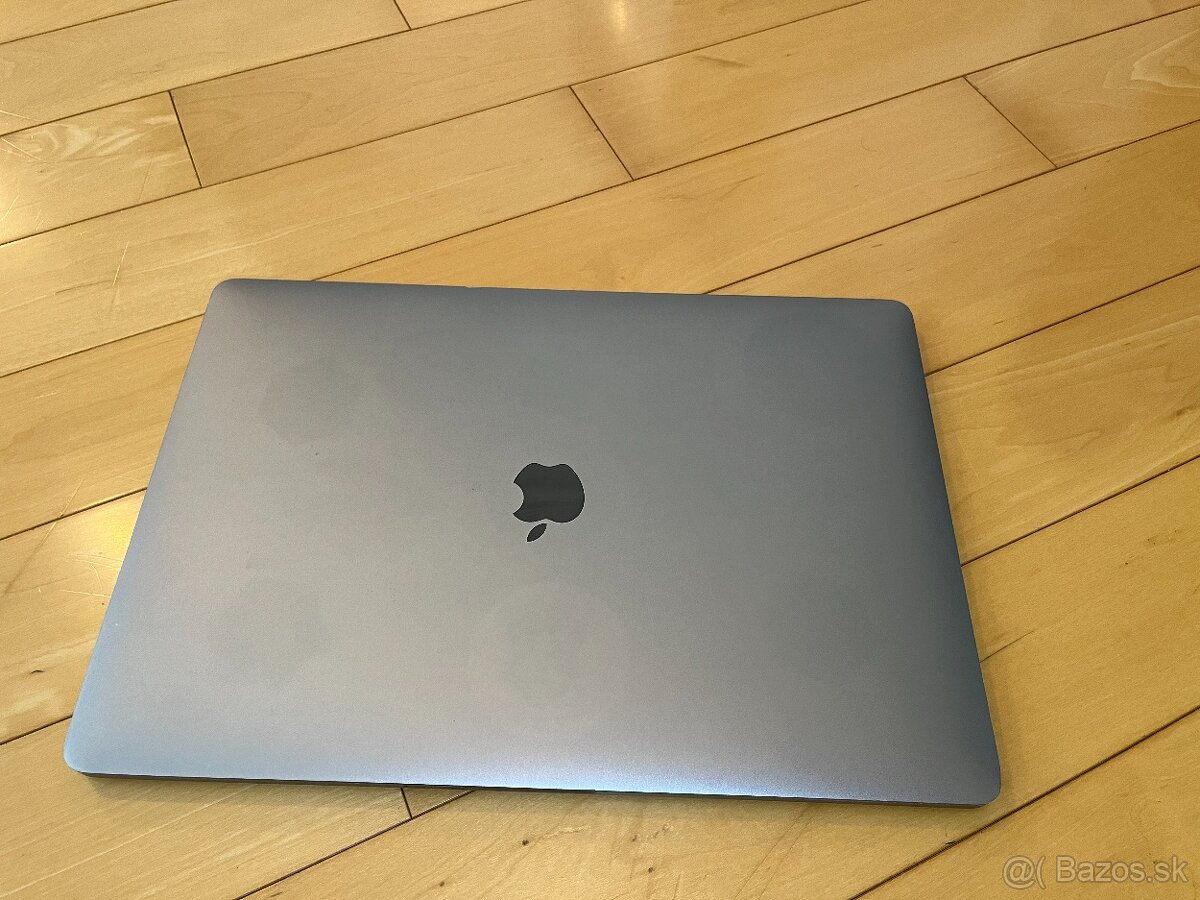 MacBook Pro 15 2018 - 5