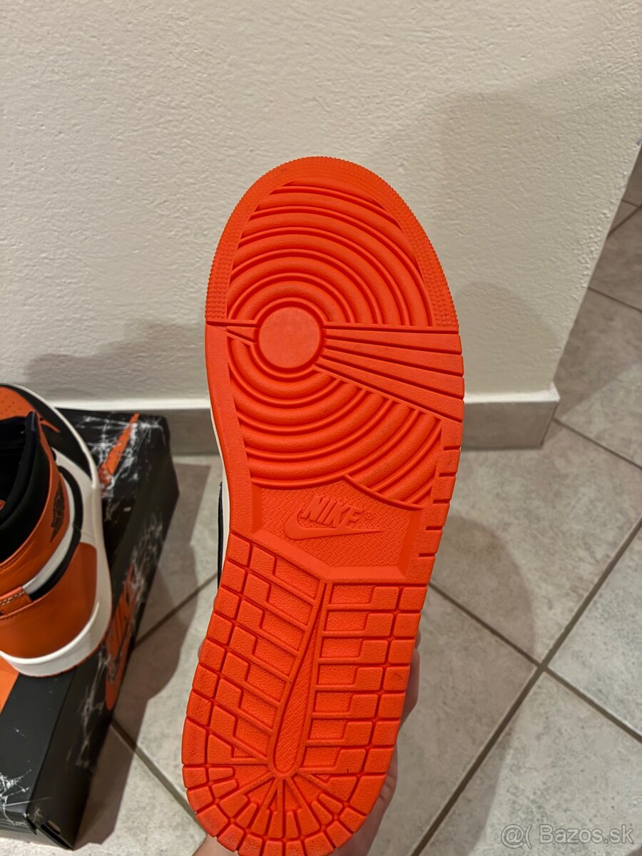 Nike Air Jordan 1 High - 5