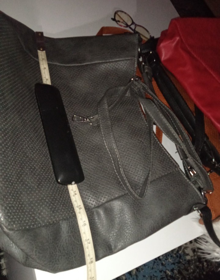 Šedá kabelka - 5
