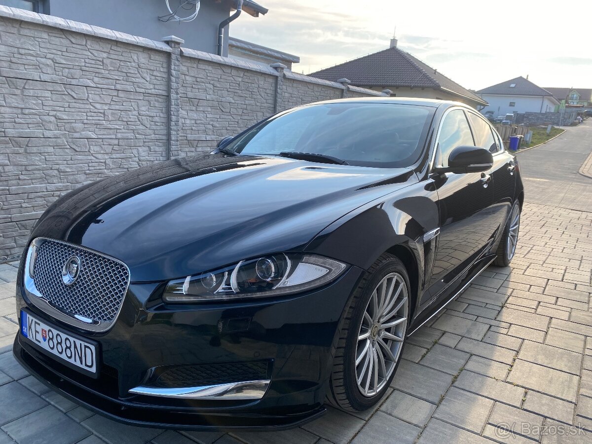 Jaguar XF 2.2 D - 5