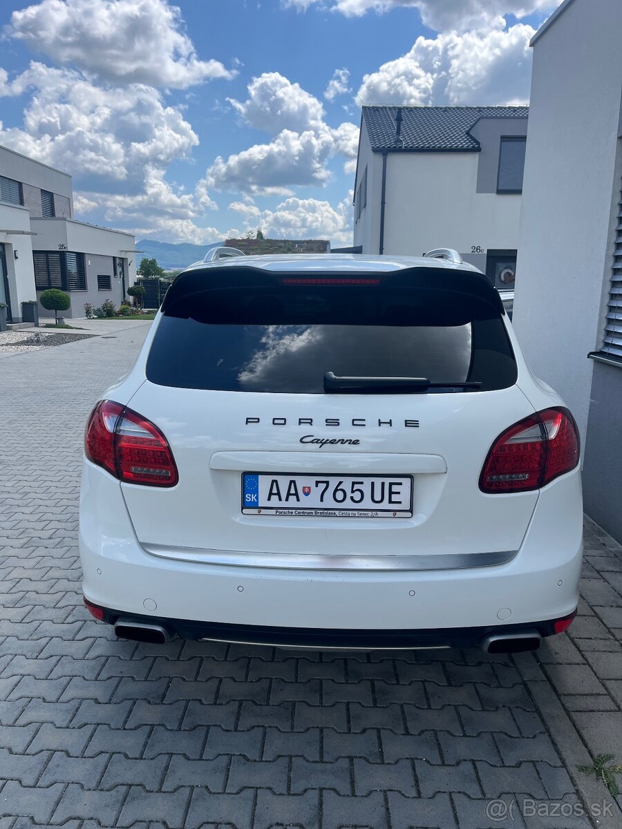 Porsche Cayenne - 5