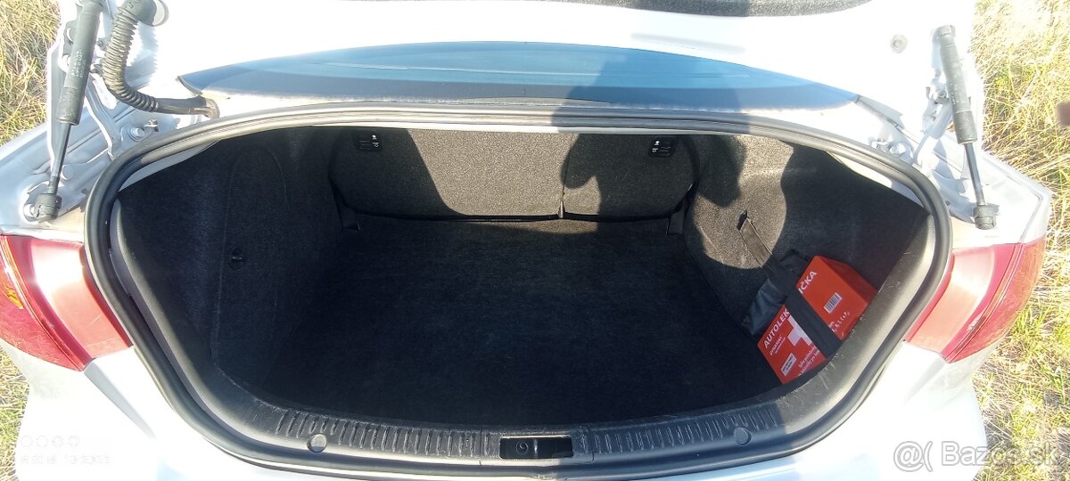 Mazda 3 1.6(benzín)sedan - 5