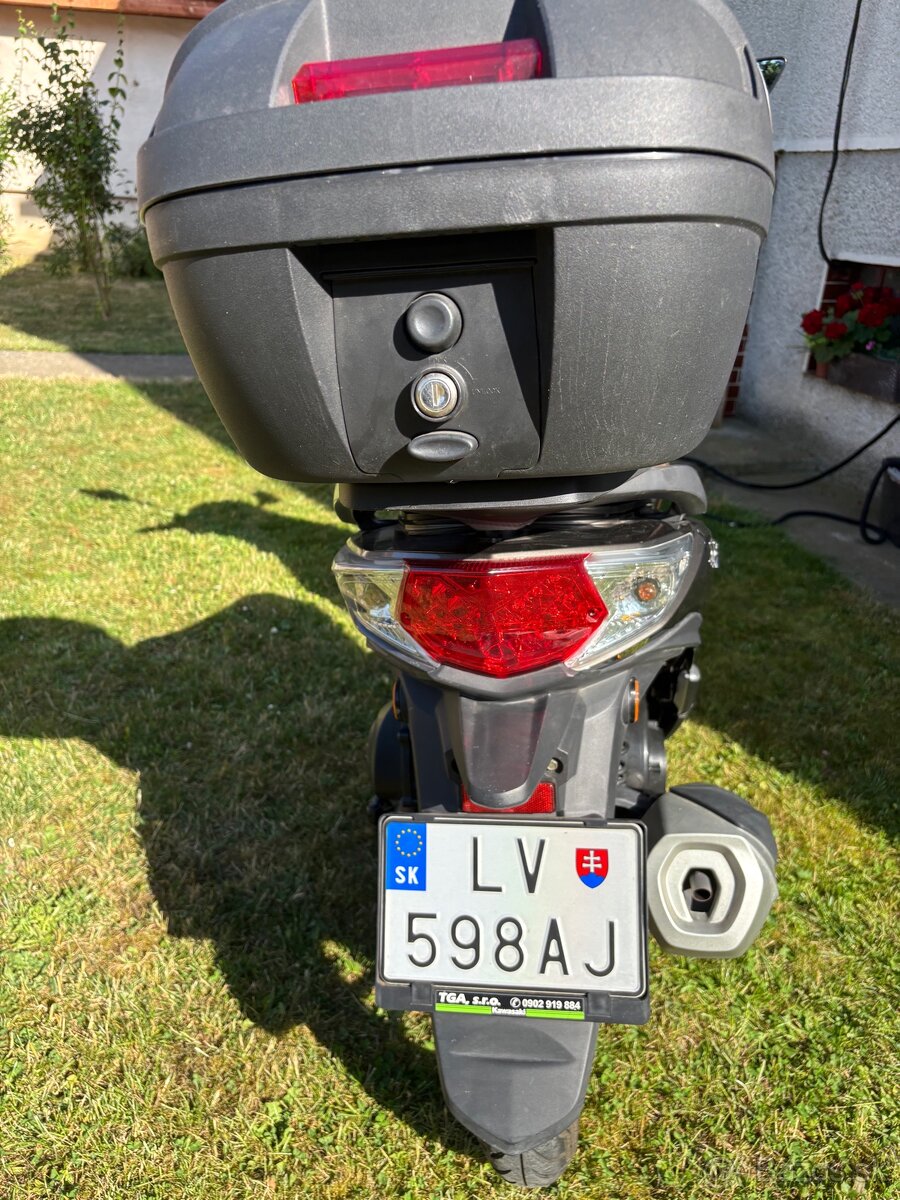 Skúter Sym Symphony ST 125 - 5