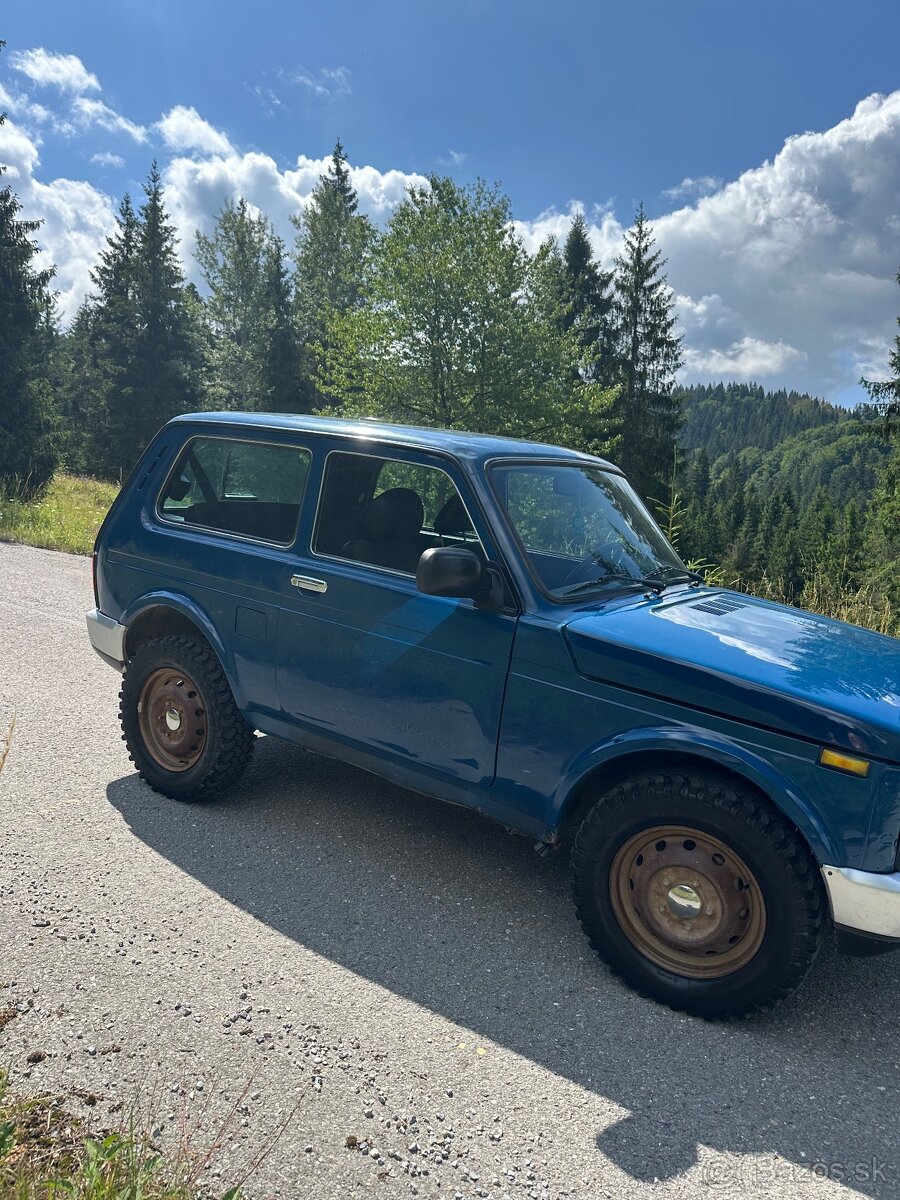 lada niva 1.7 i 2015 4x4 nová stk a ek Lada