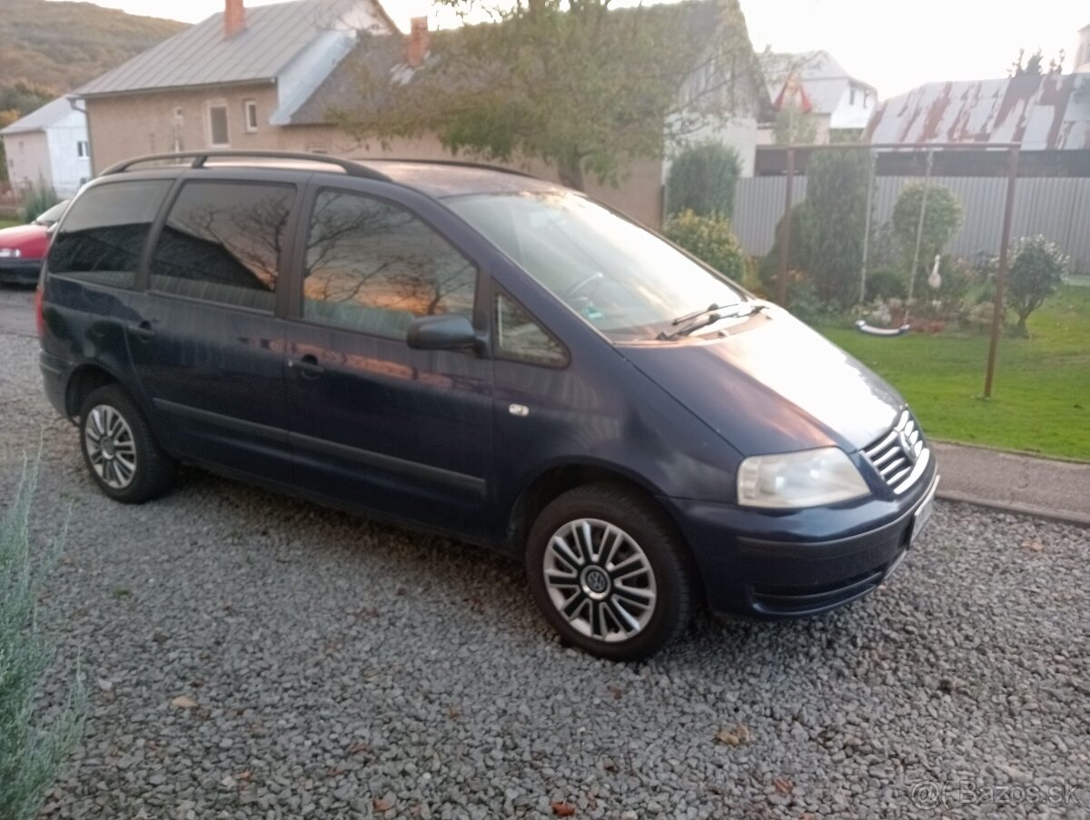 Volkswagen Sharan 2.0 BENZÍN - 5