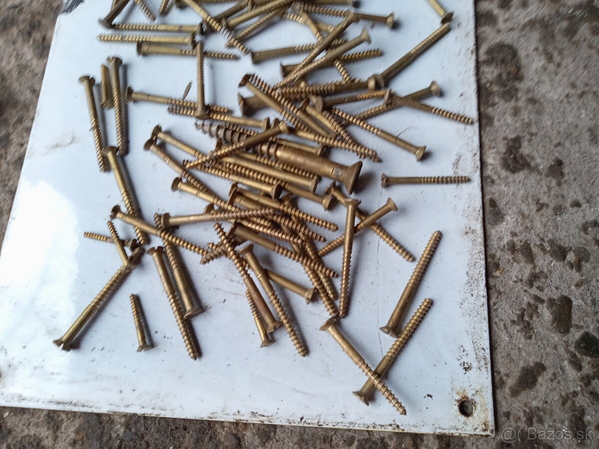 Staré mosadzné šrubky šroby - 5