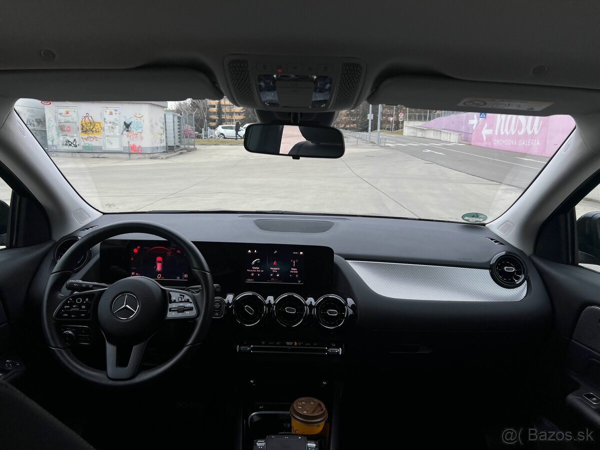 Mercedes Benz GLA180 A/T - 5