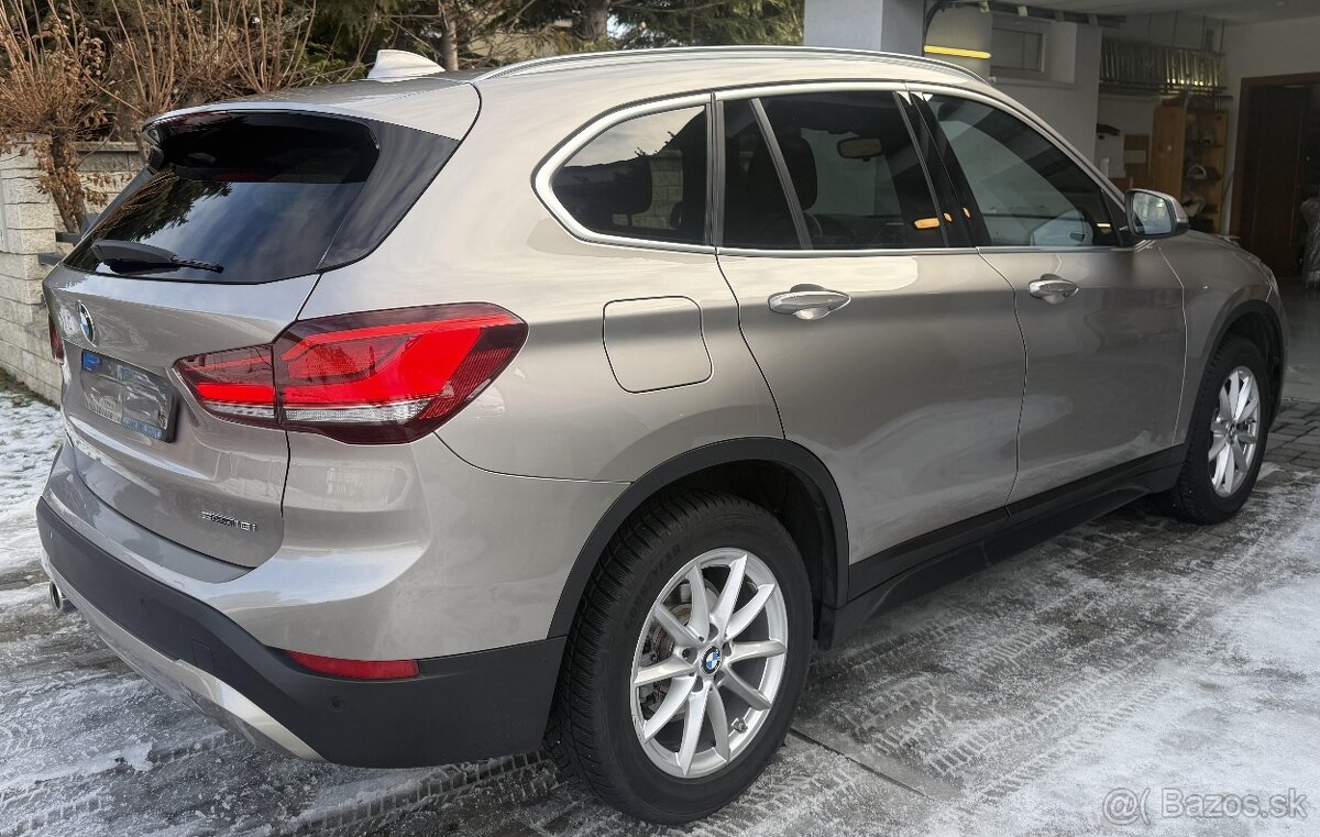 BMW X1 sDrive 18i AT Year 2022 - 5