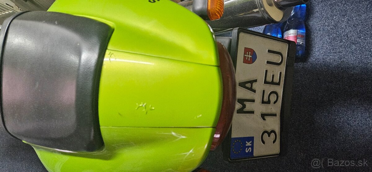 Triumph SpeedTriple 955i - 5