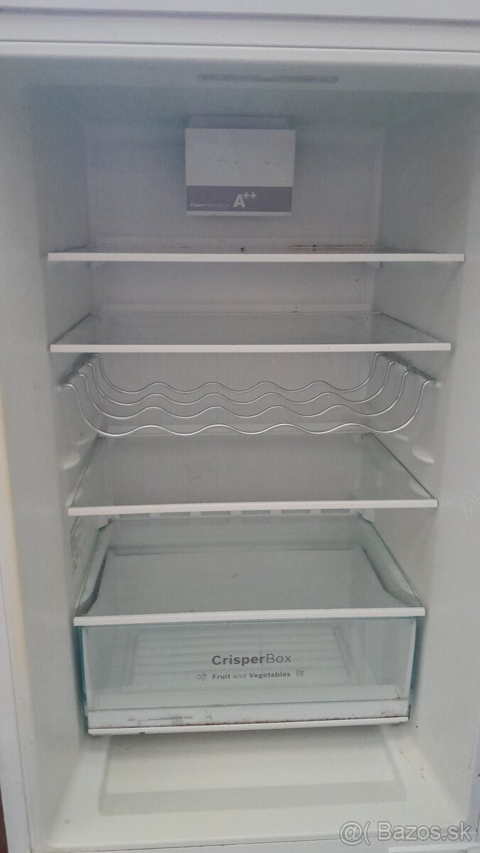 PREDÁM - Chladnička s mrazničkou BOSCH - 5