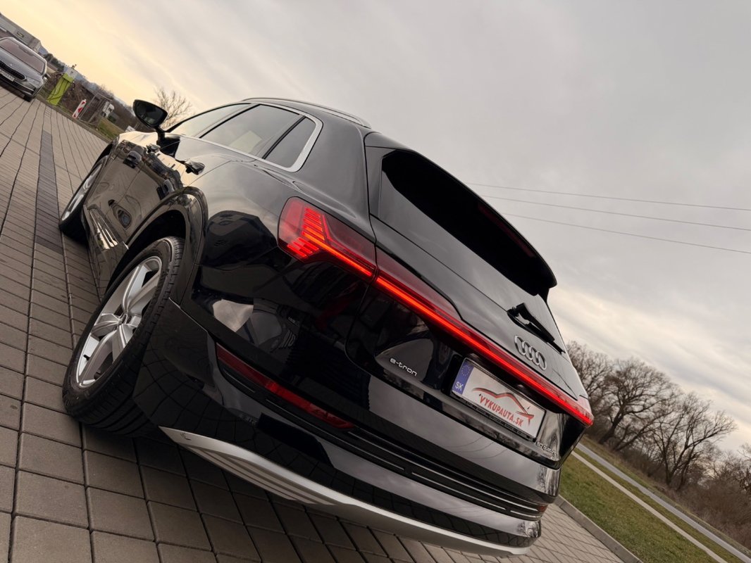 Audi E-tron 50 quattro S line - 5