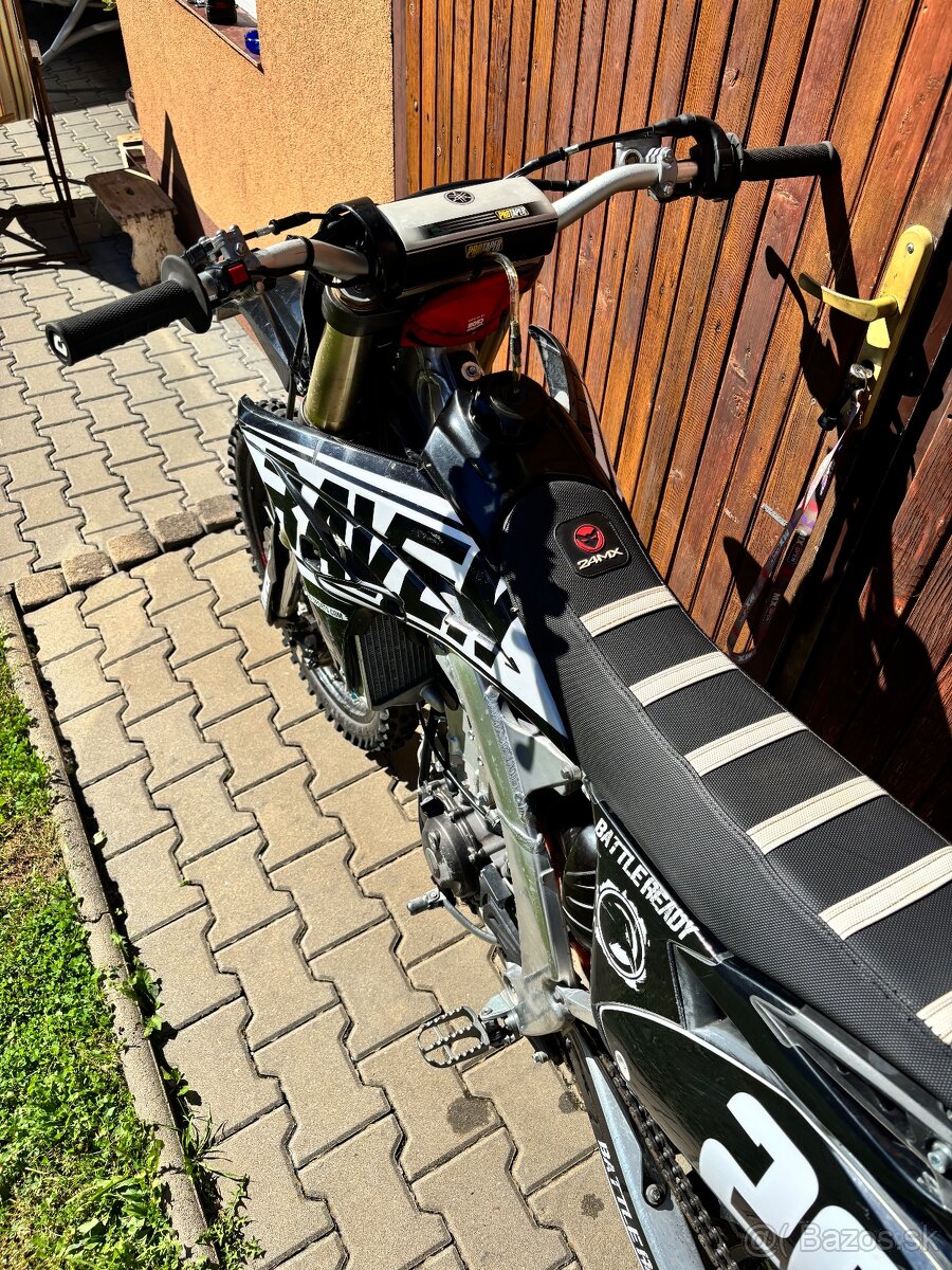 Yamaha yzf250