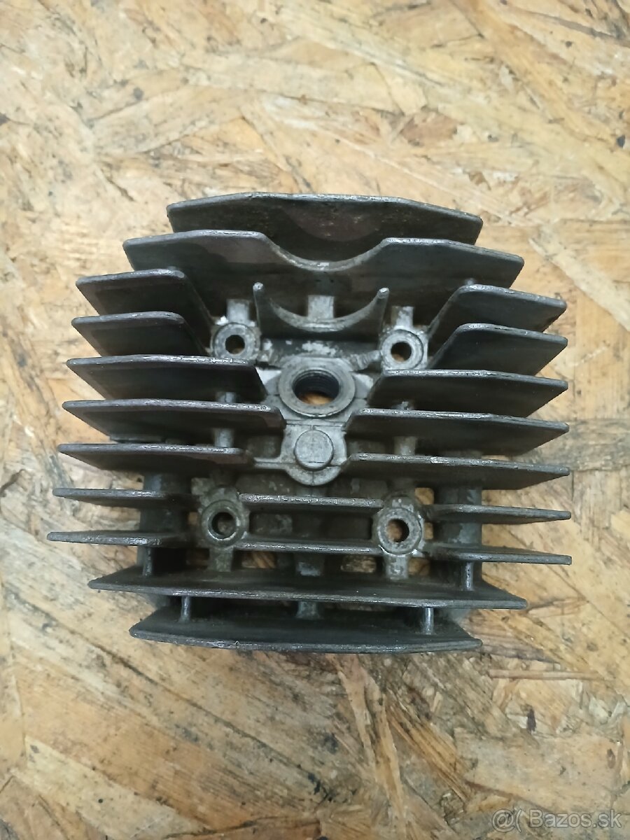 Babetta 210 hlava valca - 5