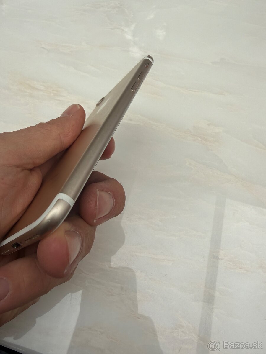 iPhone 7 Gold - 5