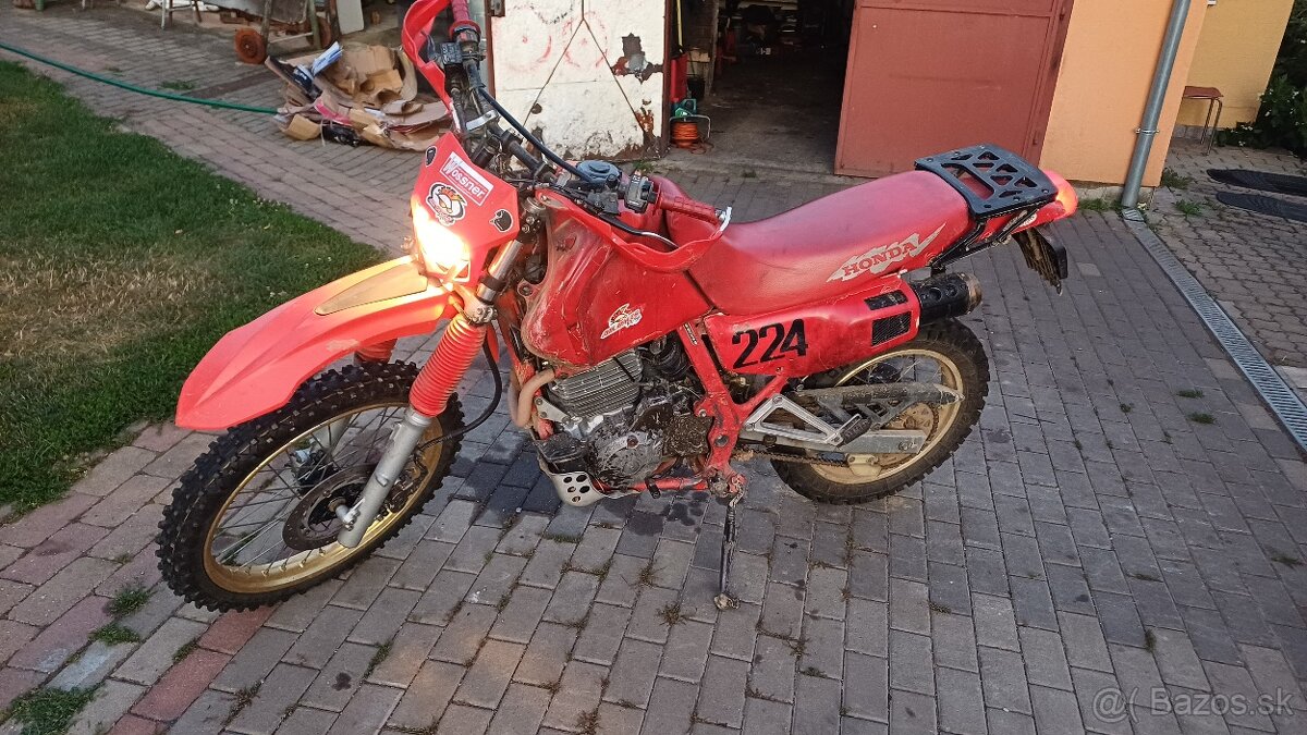 Honda NX 650Dominator