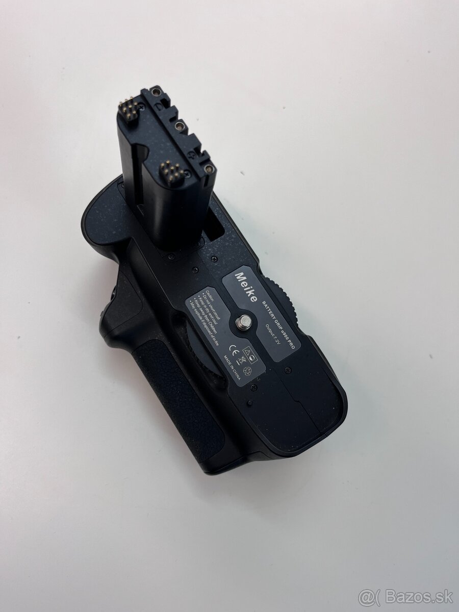 Baterkový grip Meike a900 PRO pre Sony - 5