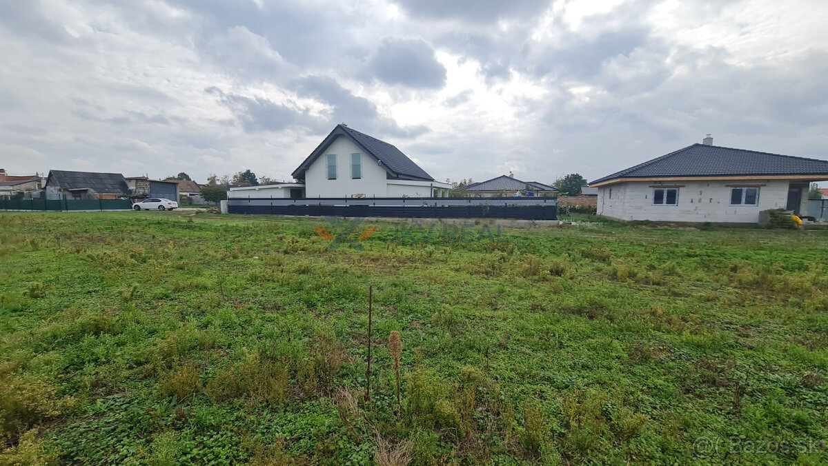 Stavebný pozemok v tichej lokalite Červeníka - 5