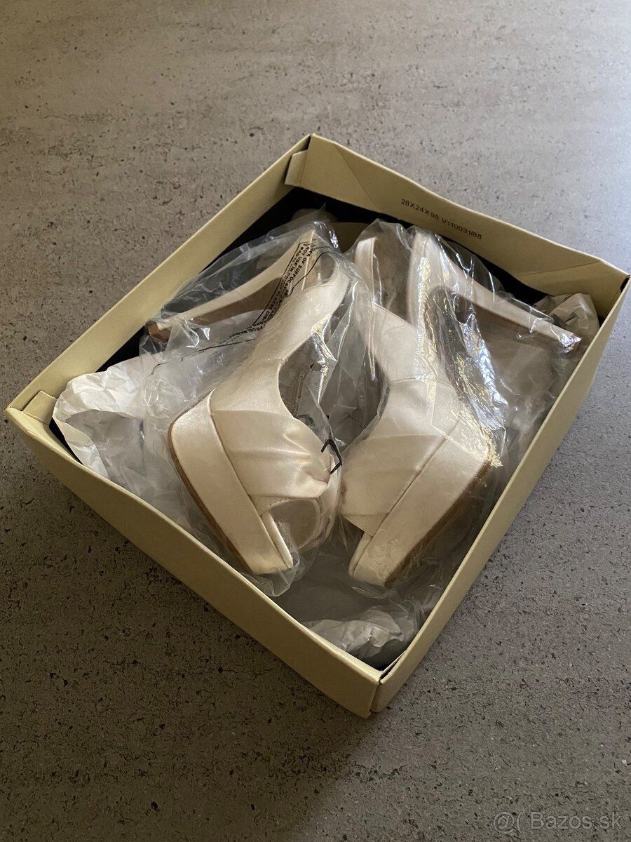 Dámske svadobné/ spoločenské topanky - 5