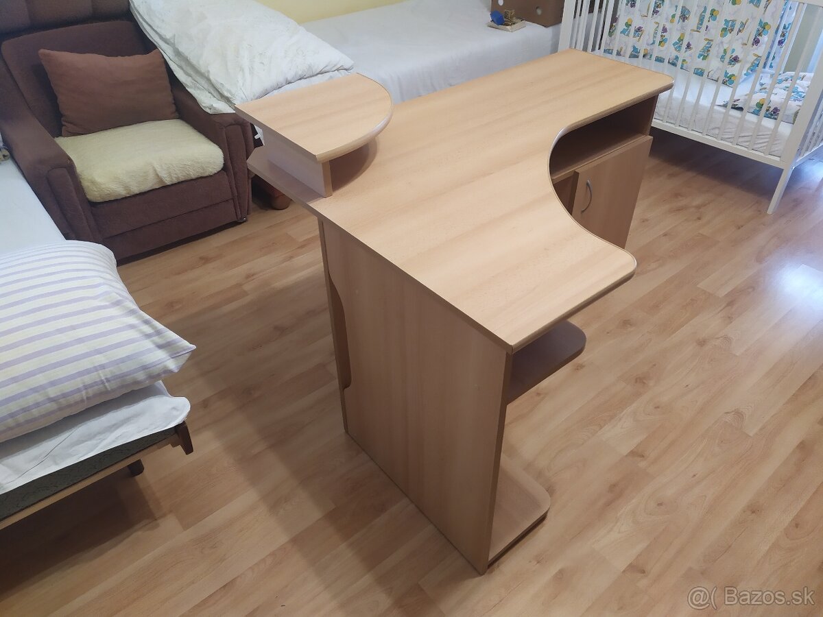 Rohový PC stôl - 5