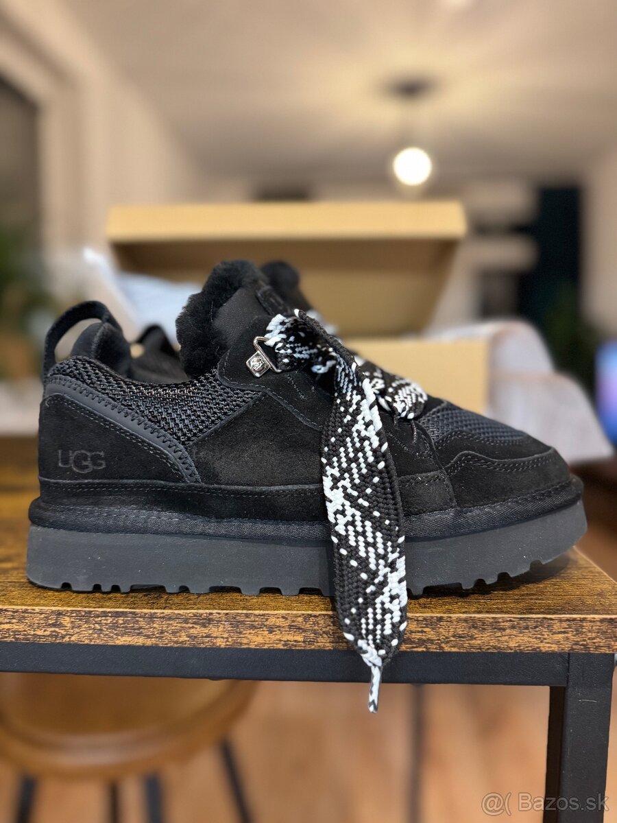 UGG lowmel cierne v.39 Skladom - 5