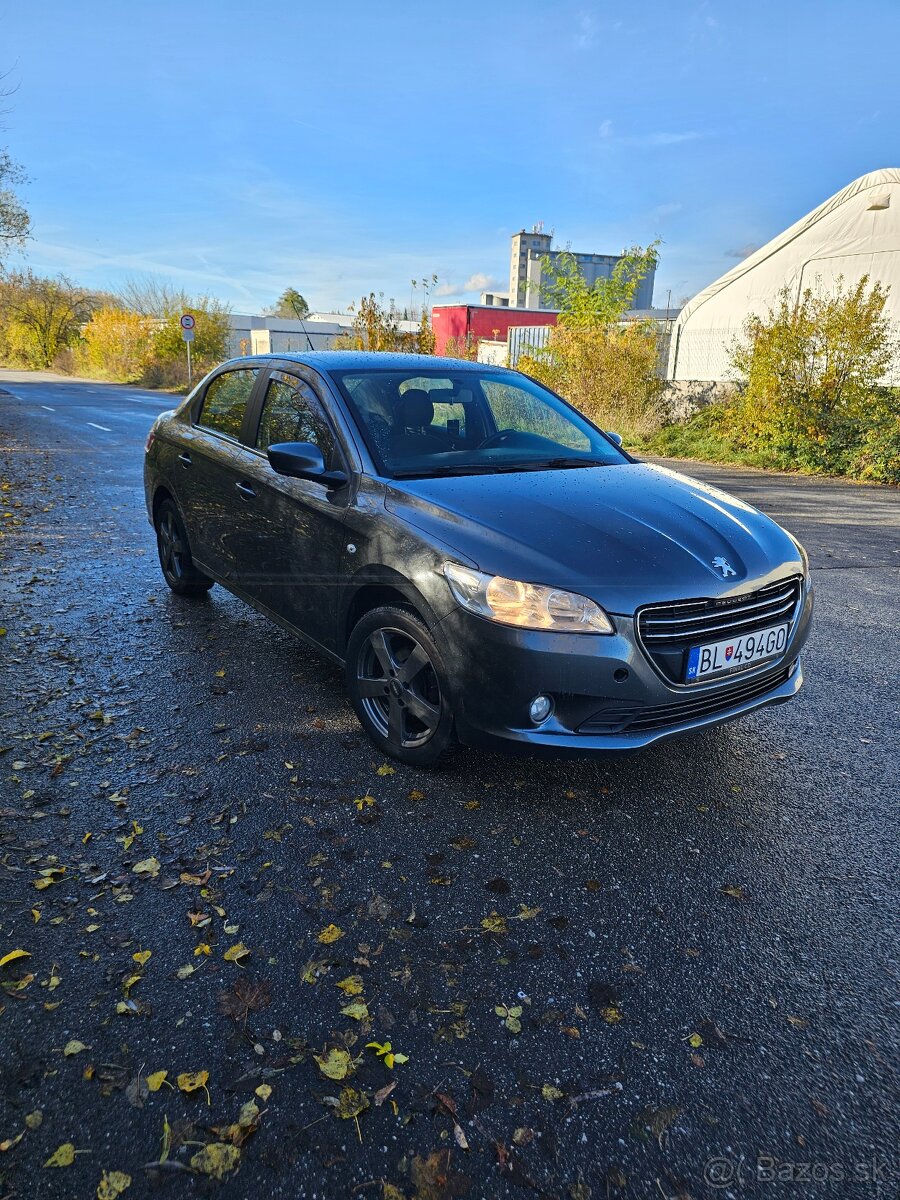 Peugeot 301 1.2 - 5