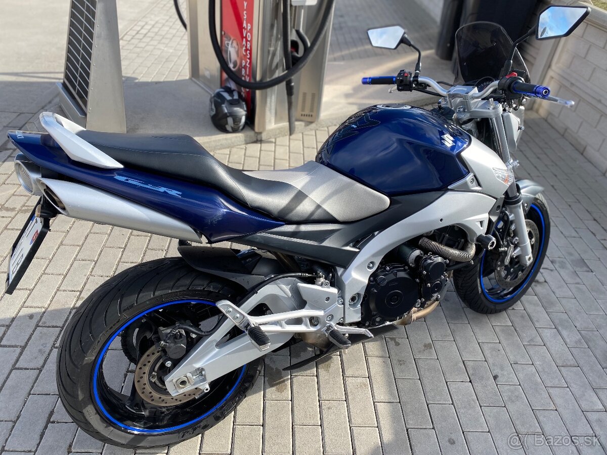 SUZUKI GSR - 5