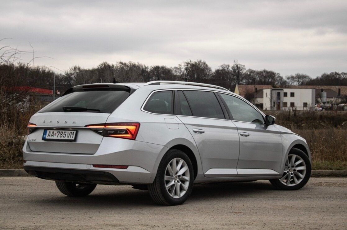 Škoda Superb 2.0 TDI DSG 2019 - 5