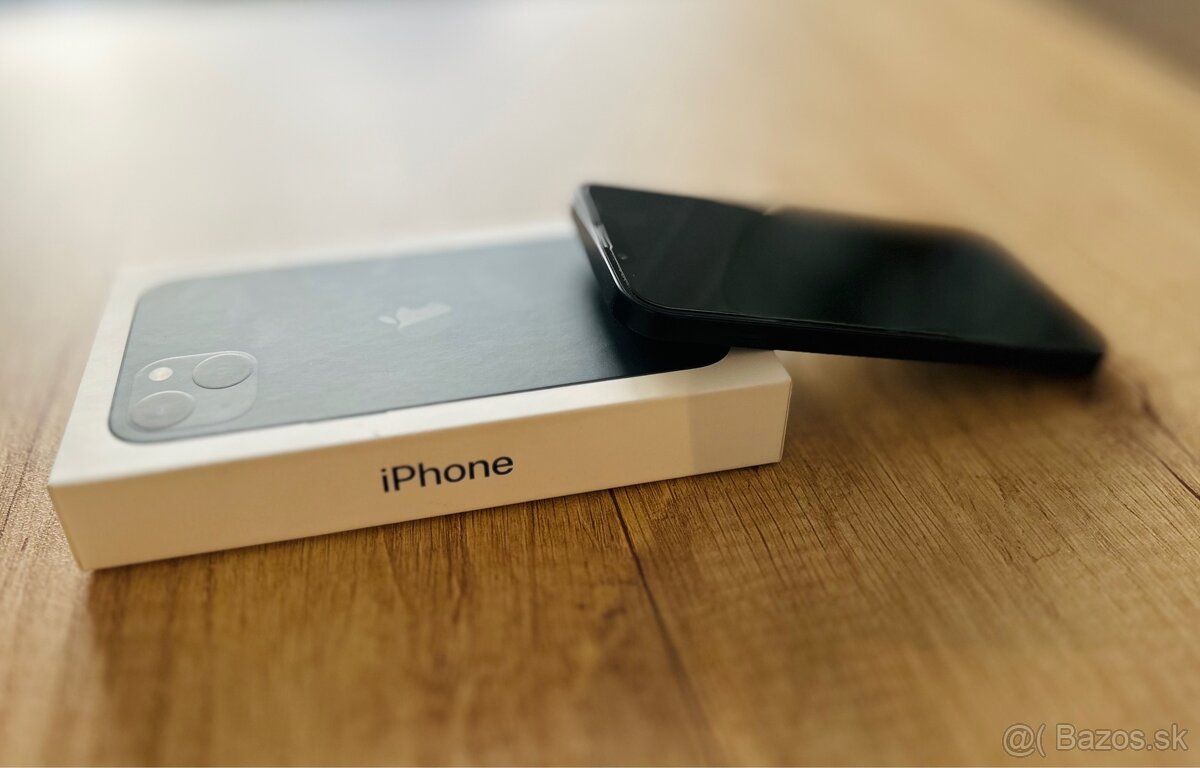 Apple iPhone 13-128GB Midnight - 5