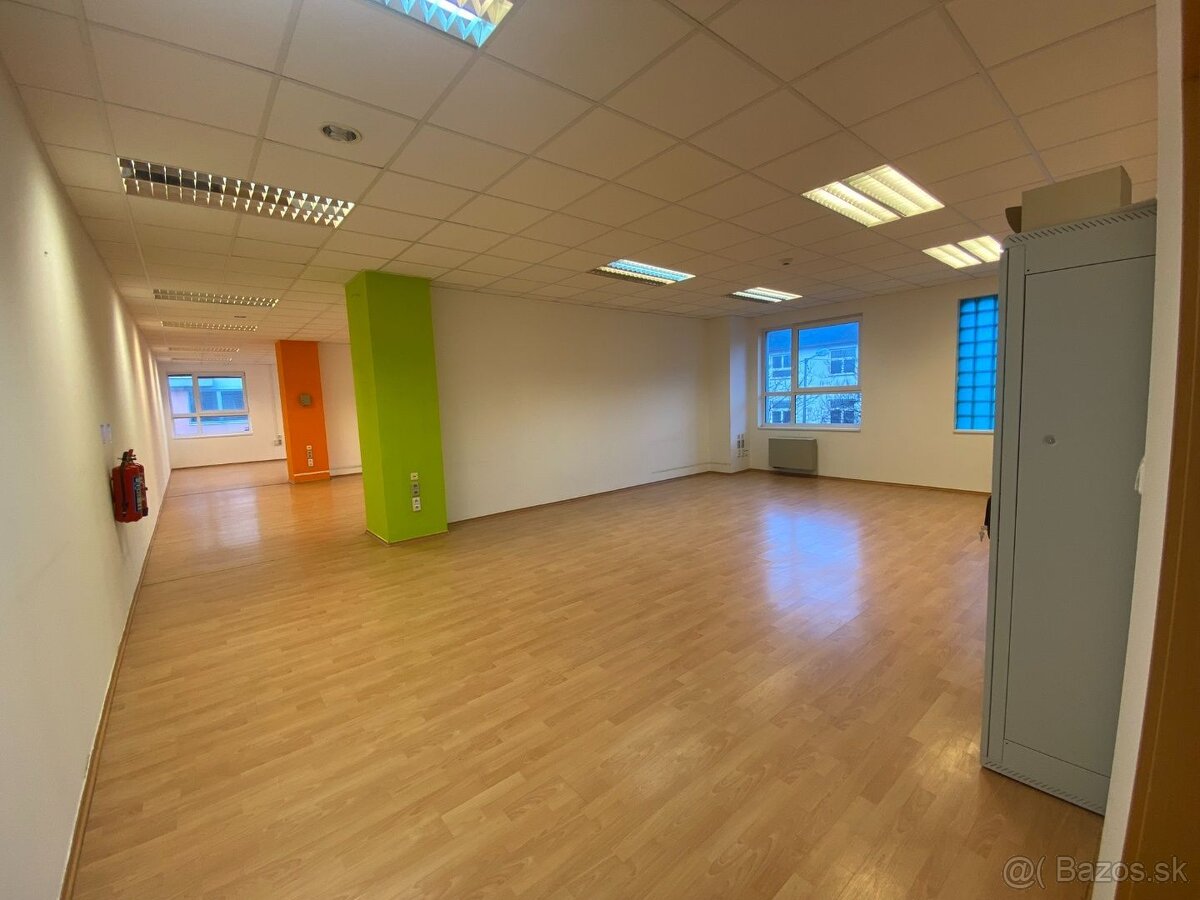 Rekonštruované kancelárske priestory na prenájom - Bratislav - 5