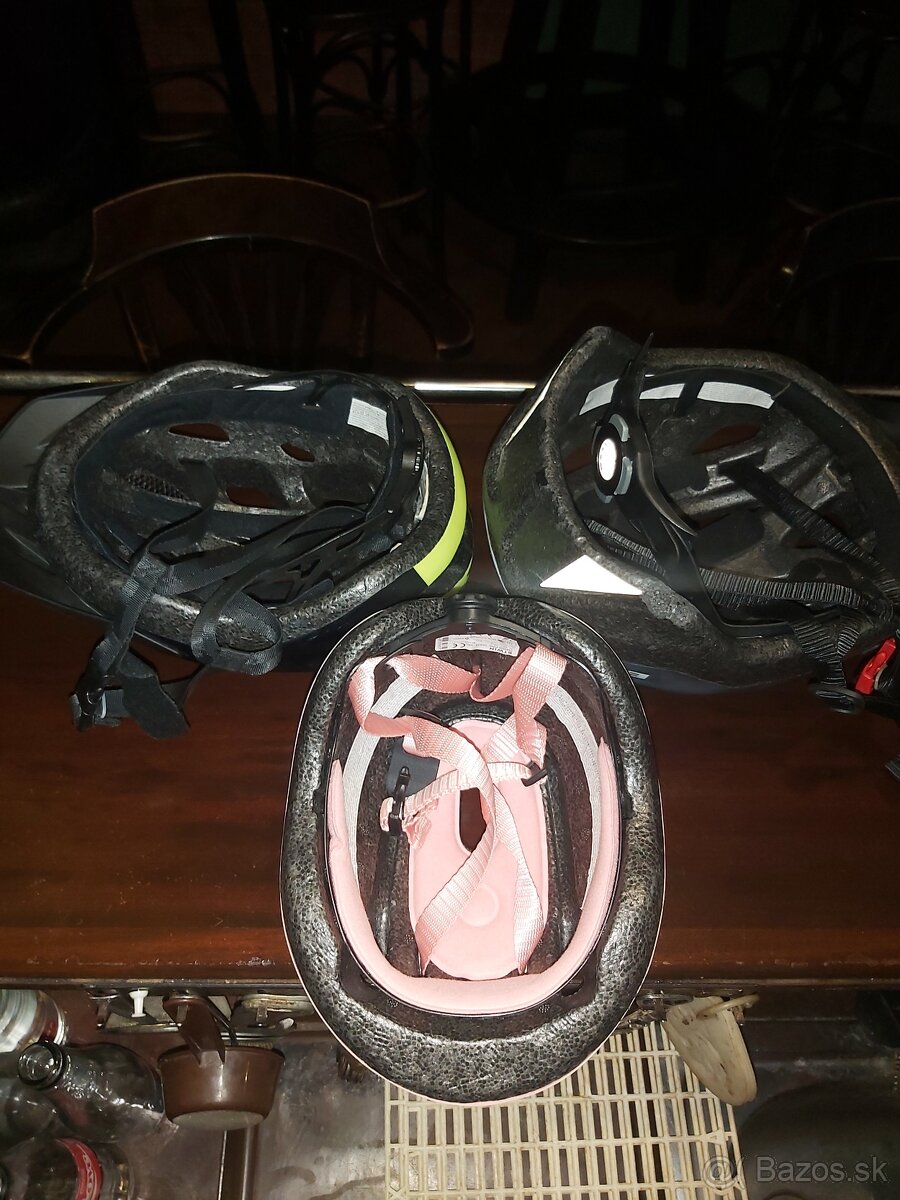 Juniorská a detská ochranná prilba na bicykel,kolobežku - 5