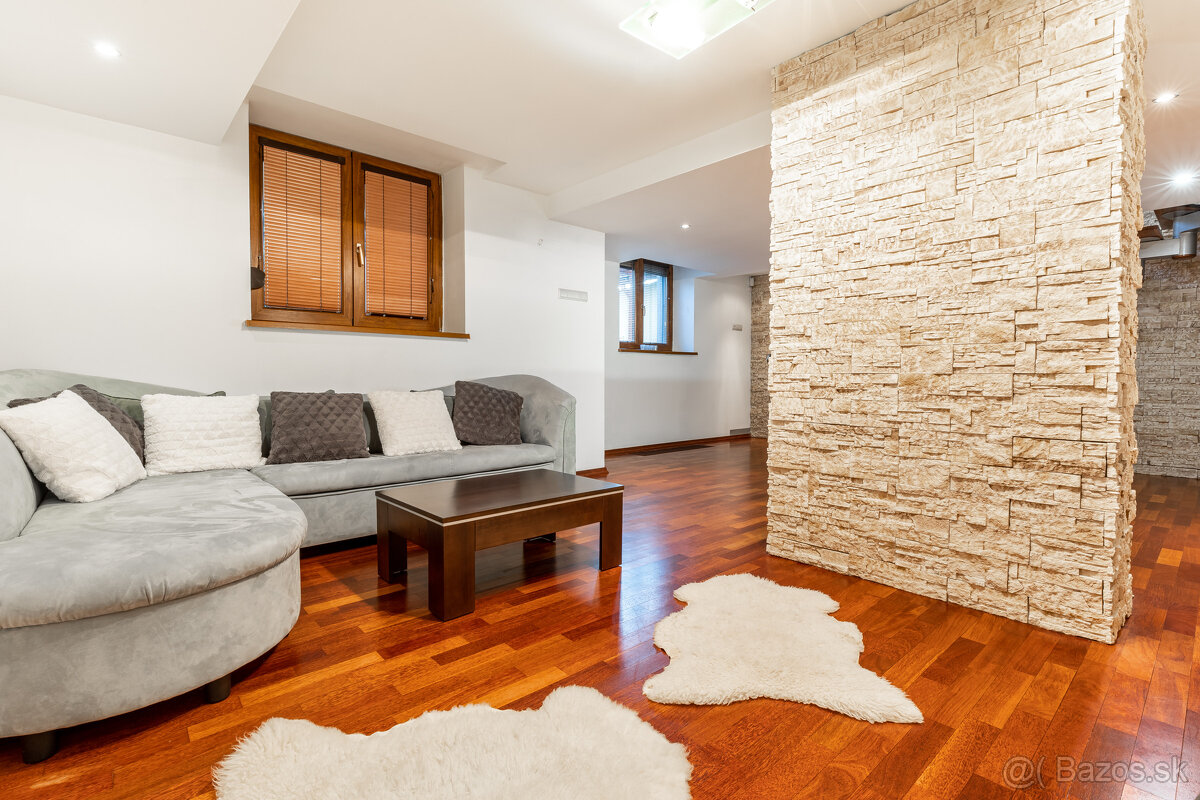 Na prenájom 5 izbový byt - Košice, Slovenského ulica - 5