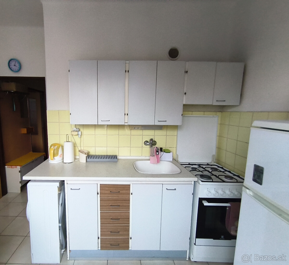 Priestranný 1-izbový byt v tehlovej bytovom dome - 5