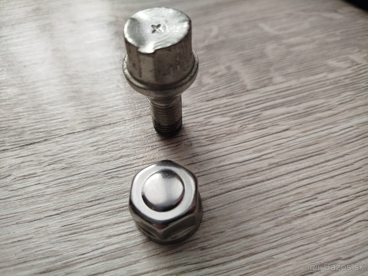 predám bezpečnostné skrutky - 5