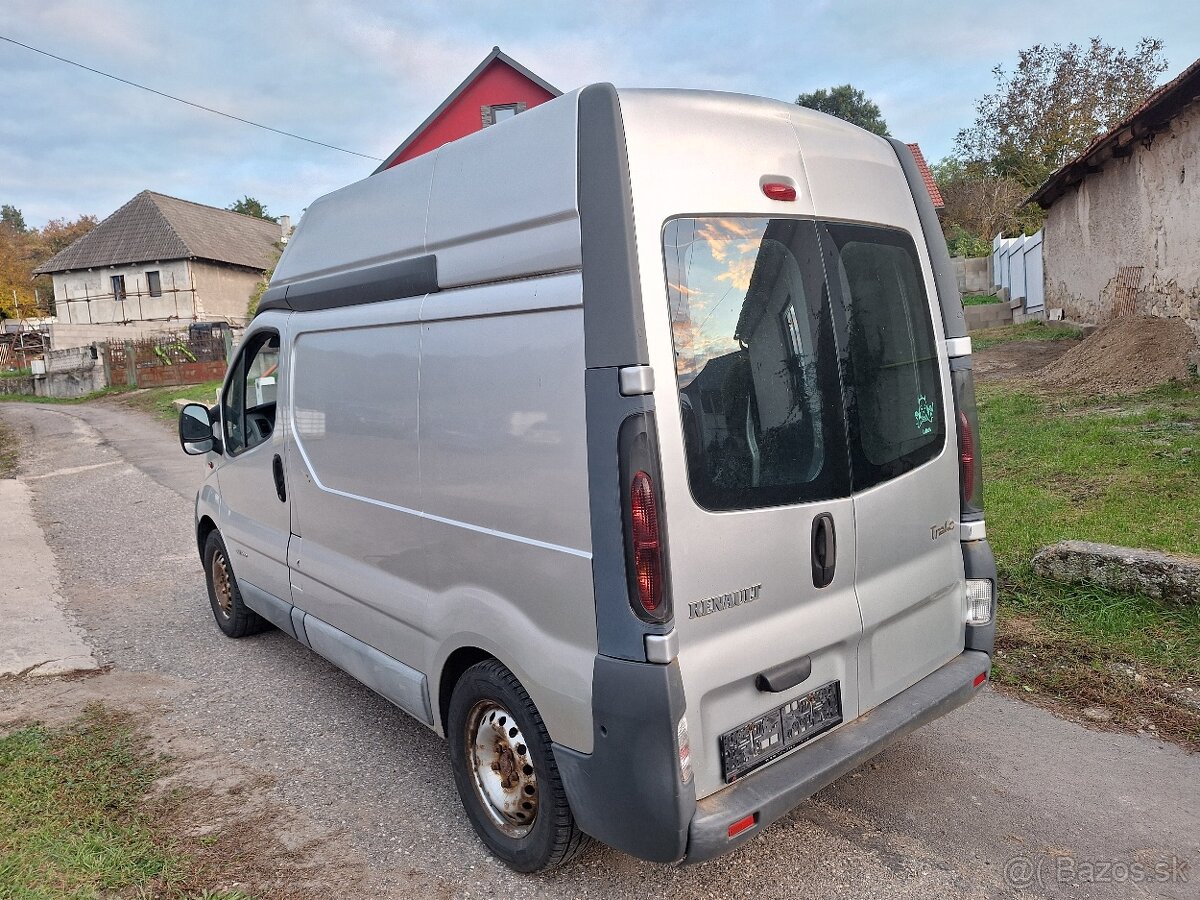 RENAULT TRAFIC 1,9DCI KLÍMA VYSOKÝ - 5